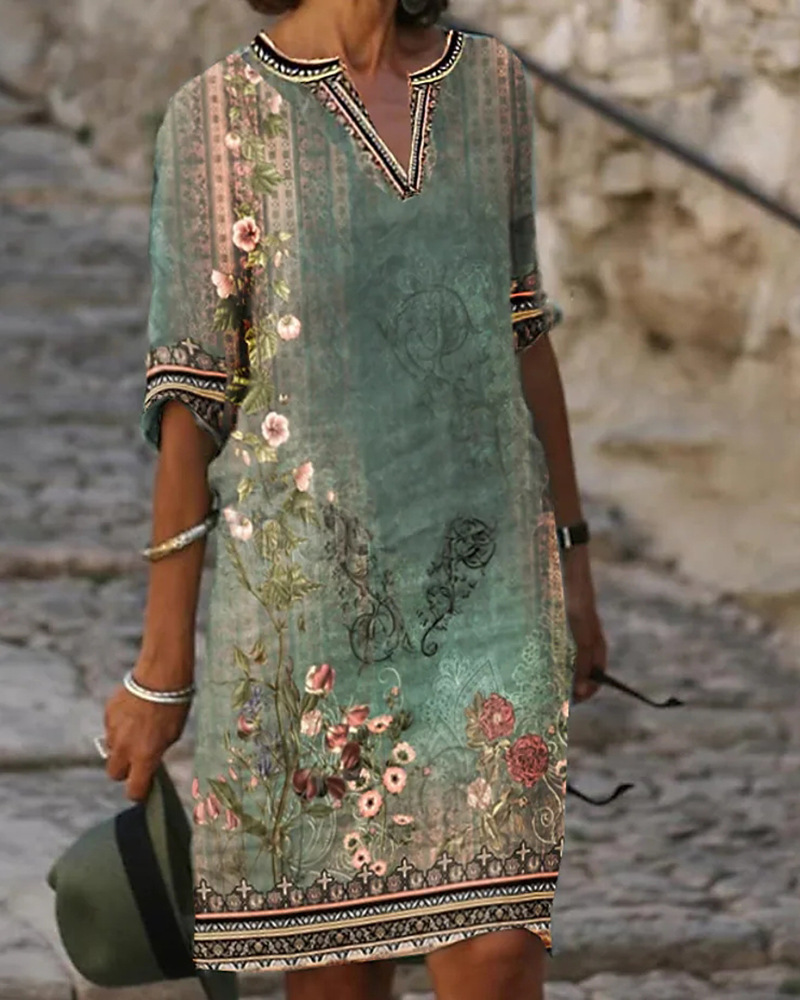 Spring/Summer 2023 New National Style Printed Casual V-neck Dress for Women