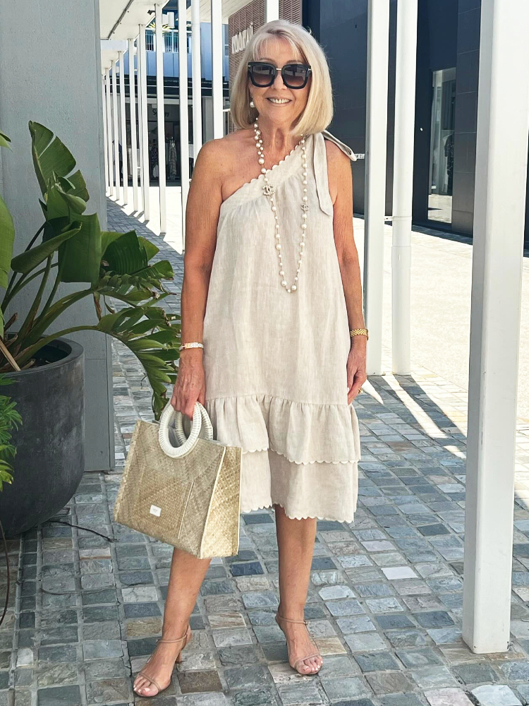 Chic Plus Size Off-the-Shoulder Bow Tunic Dress for Elegant Style