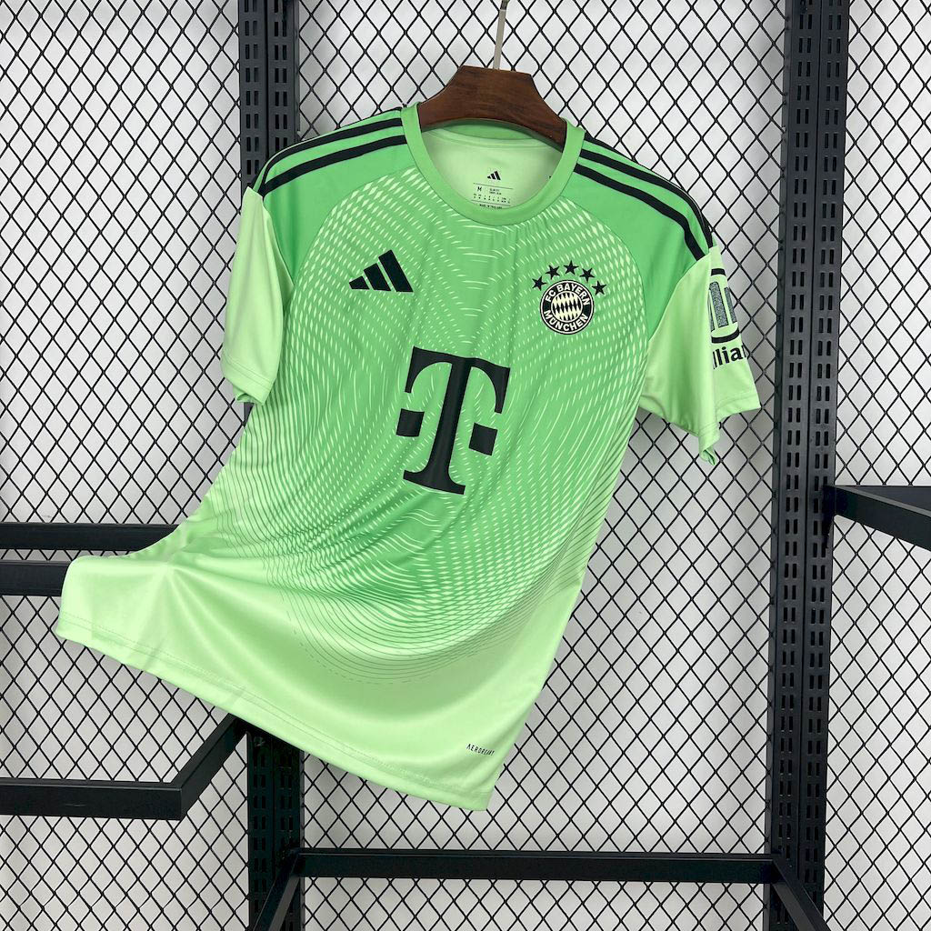 2025-2026 FC Bayern Munich Goalkeeper Football Shirt 1:1 Thai Quality Maxi Kit