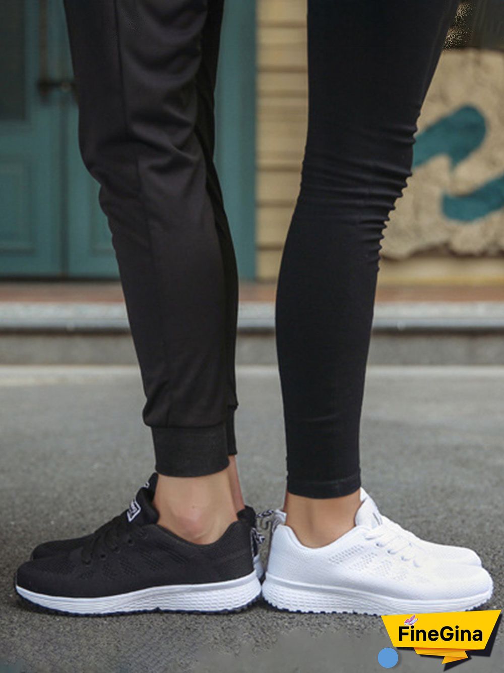 Contrasting Solid Color Breathable Mesh Casual Sneakers