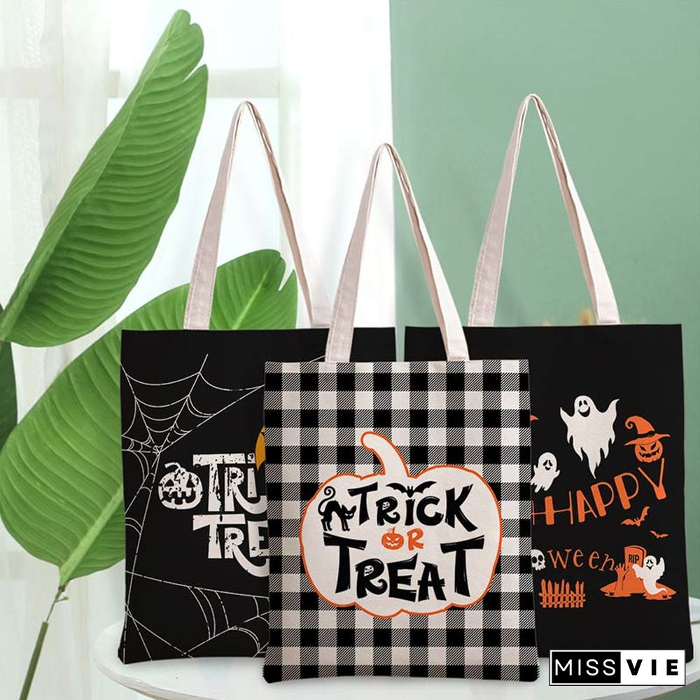 Ghost Spider Web Plaid Print Canvas Crossbody Bag