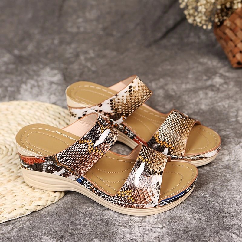 Qengg New Women's Casual Slippers Fashion Round Toe Leopard Wedge Roman Sandals Platform Comfort Increase Beach Shoes Sandalia Nuvem