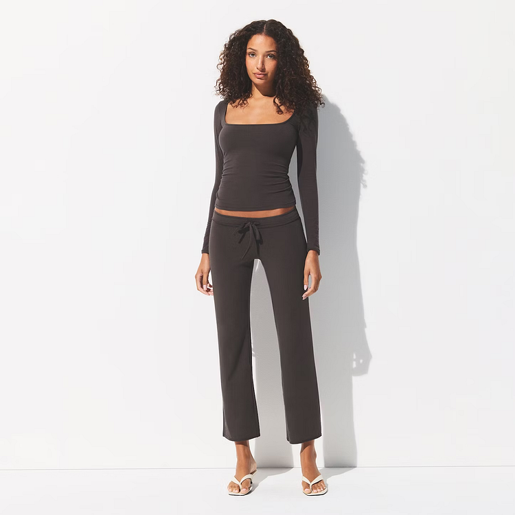 LOW RISE CROP PANT