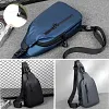 Sac bandouli&egrave;re imperm&eacute;able pour homme avec port de chargement USB
