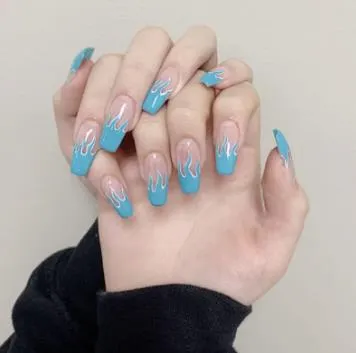 24pcs/set Fashion Laser Glitter False Nails Middle Long Silver Fire Pattern Full Nail Art Tips Girl Nail Accessories Fake Nails-Nail Inspo