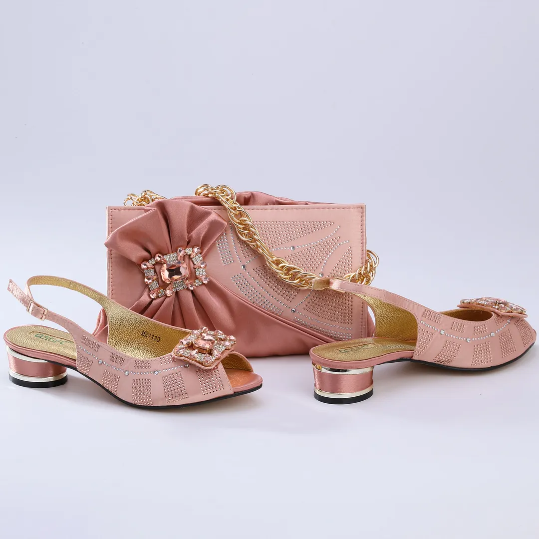 QSGFC 2022 Italian Design Nigerian Fashion Party Gold Color Ladies Shoes and Bag Set With Rhinestone and Metal Decoration