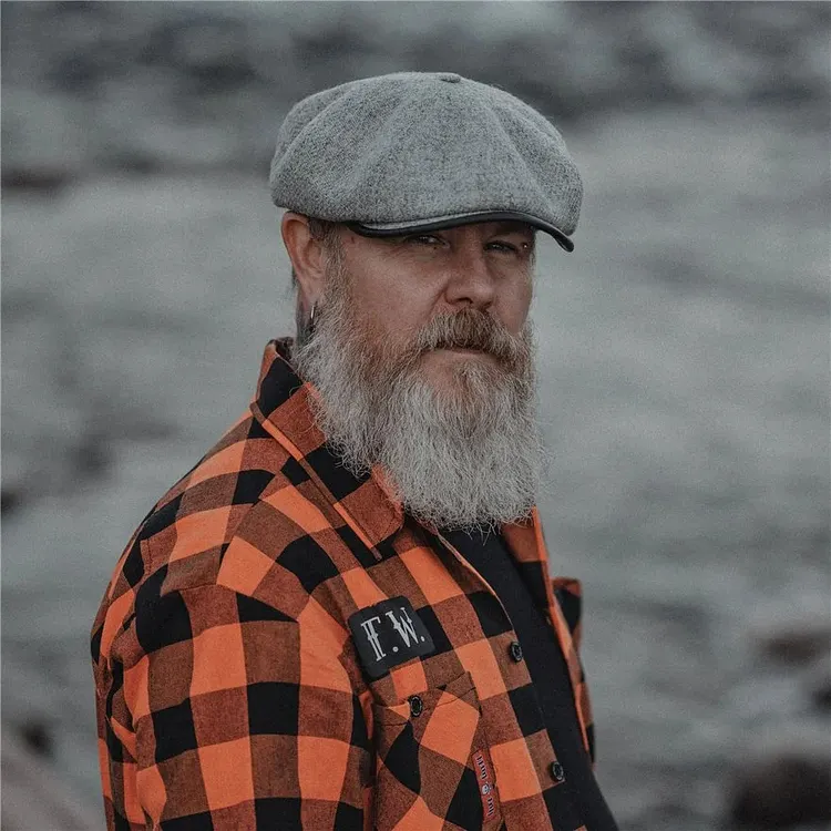 【NEW!】PEAKED CAPS Genuine Scottish Harris Tweed 8 Panels Man Cap Wool Reykjavik