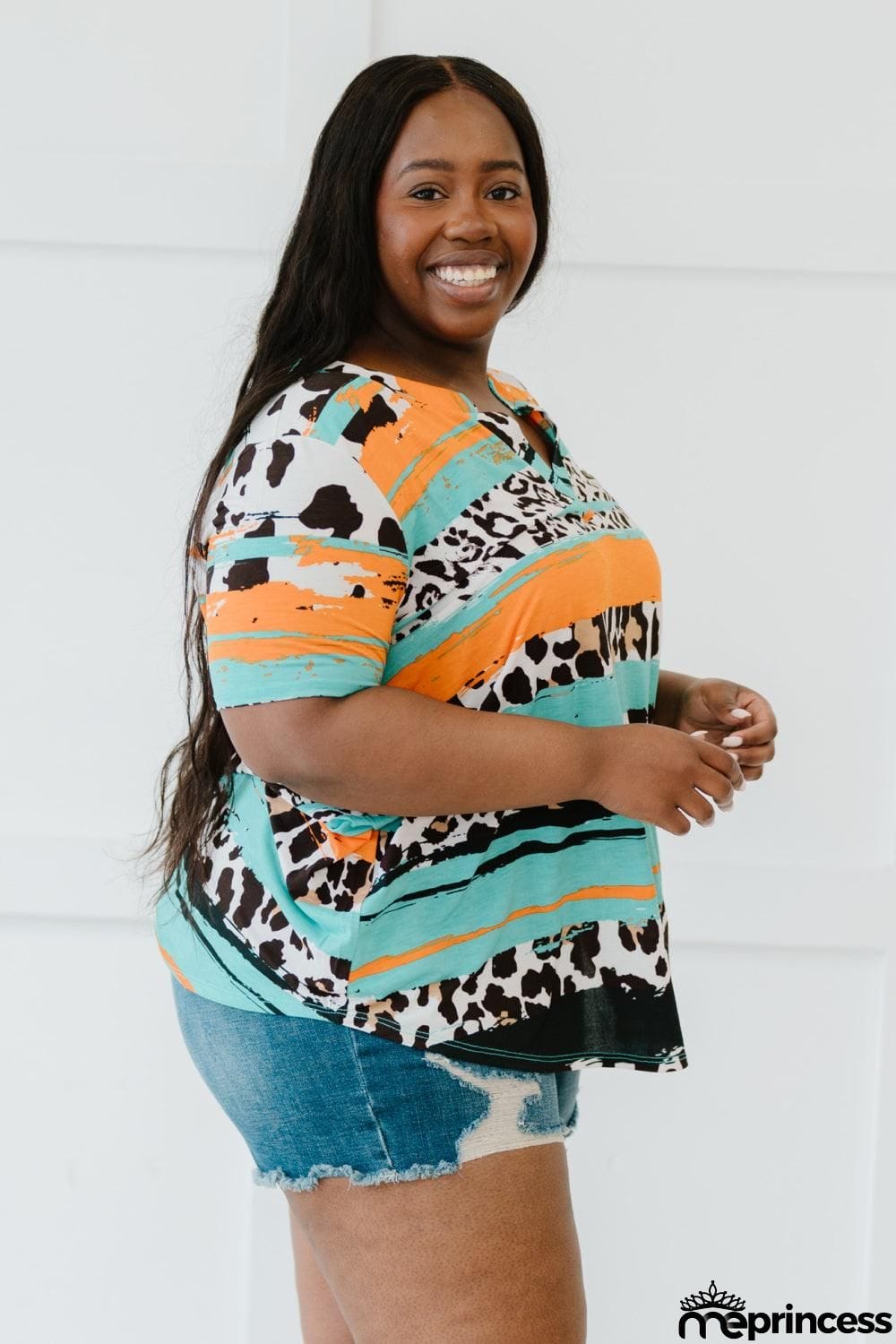 Sew In Love Abstract Art Full Size Run Printed Notched Tee Shirt