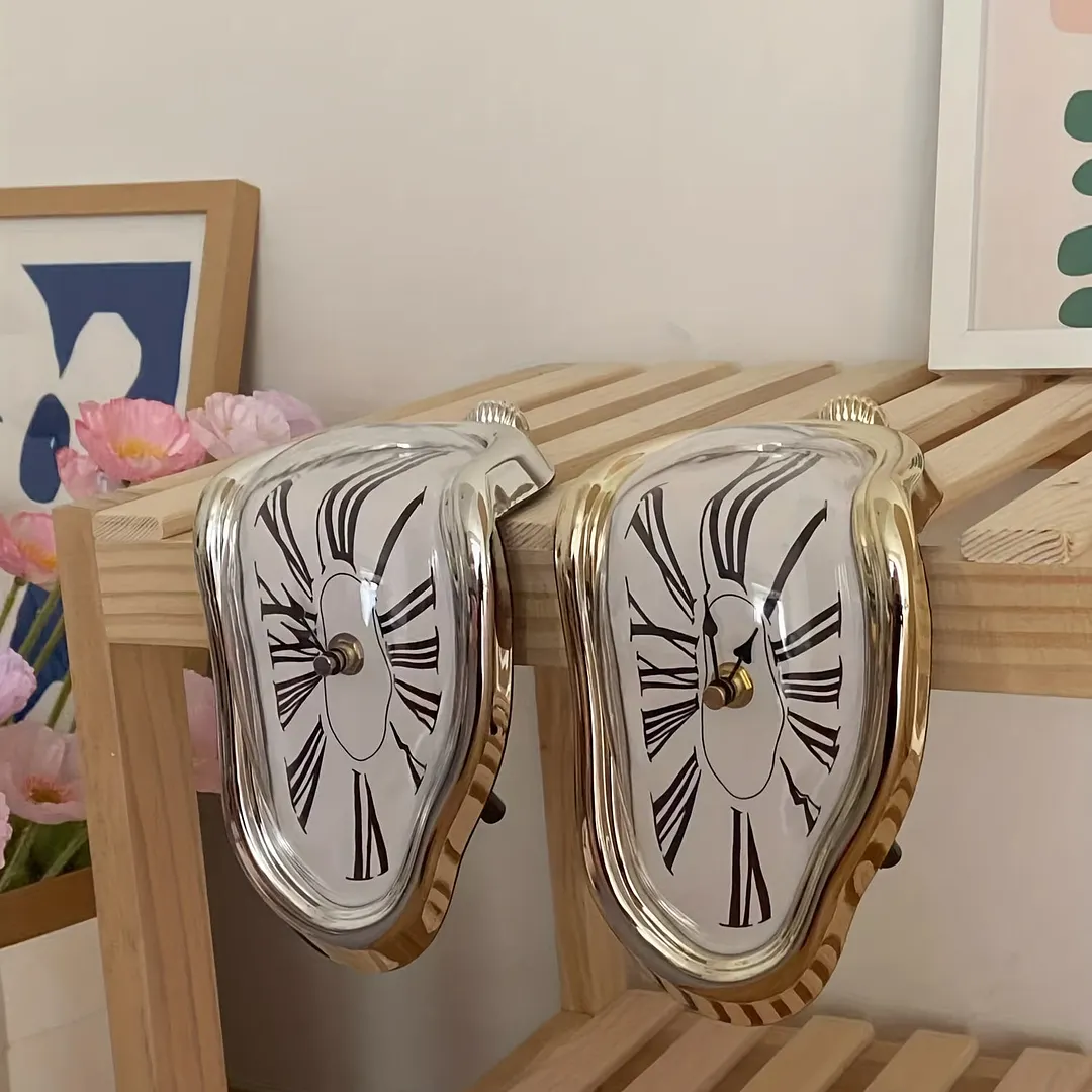 Sdrawing Silent Minimalist Roman Numeral Clock - Vintage Creative Twist Wall Clock for Home Bedroom Living Room