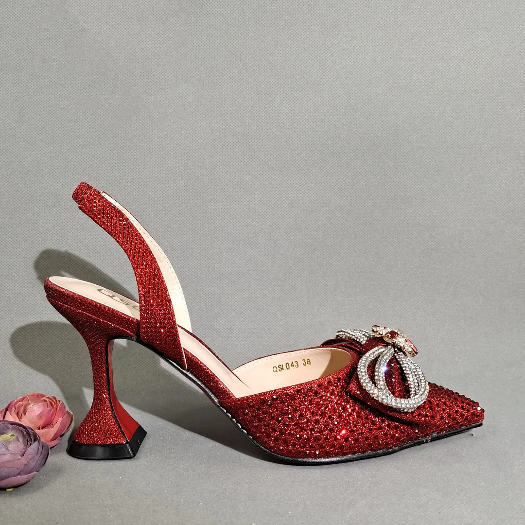 QSGFC 2022 Popular pointed Full of diamonds and shiny shoes with bags, banquet shoes and bags, and friends party shoes with bags
