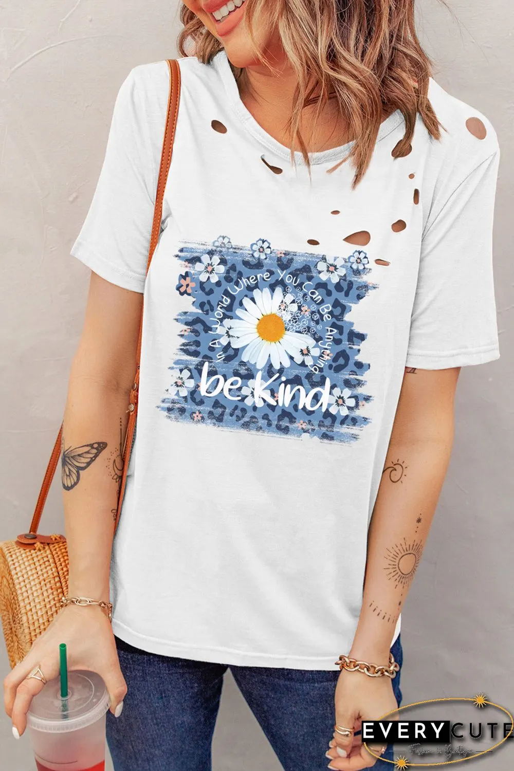 White Daisy Leopard Letter Print Ripped Short Sleeve T-shirt