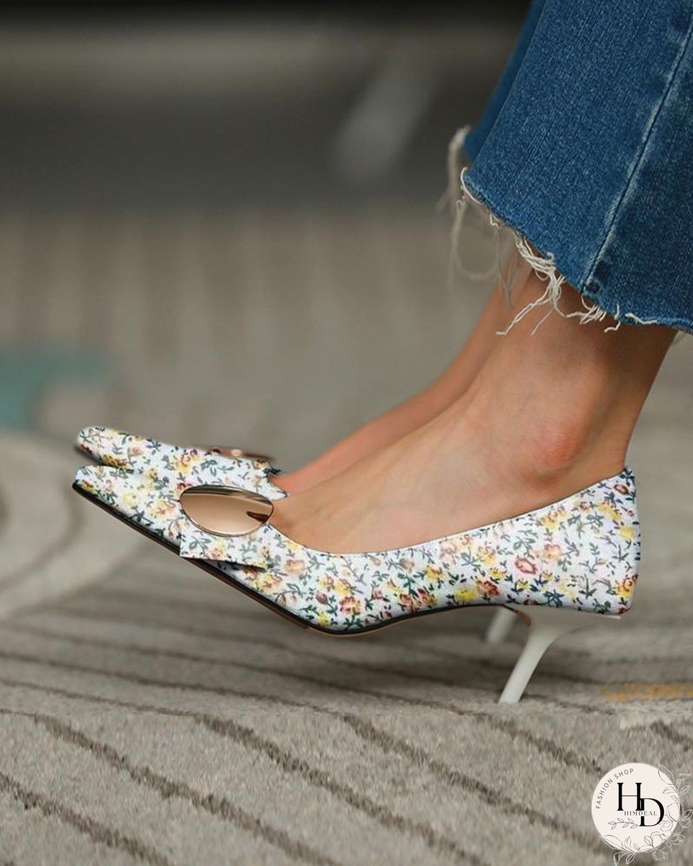 Floral One Buckle Square-toe High Heel Sandals