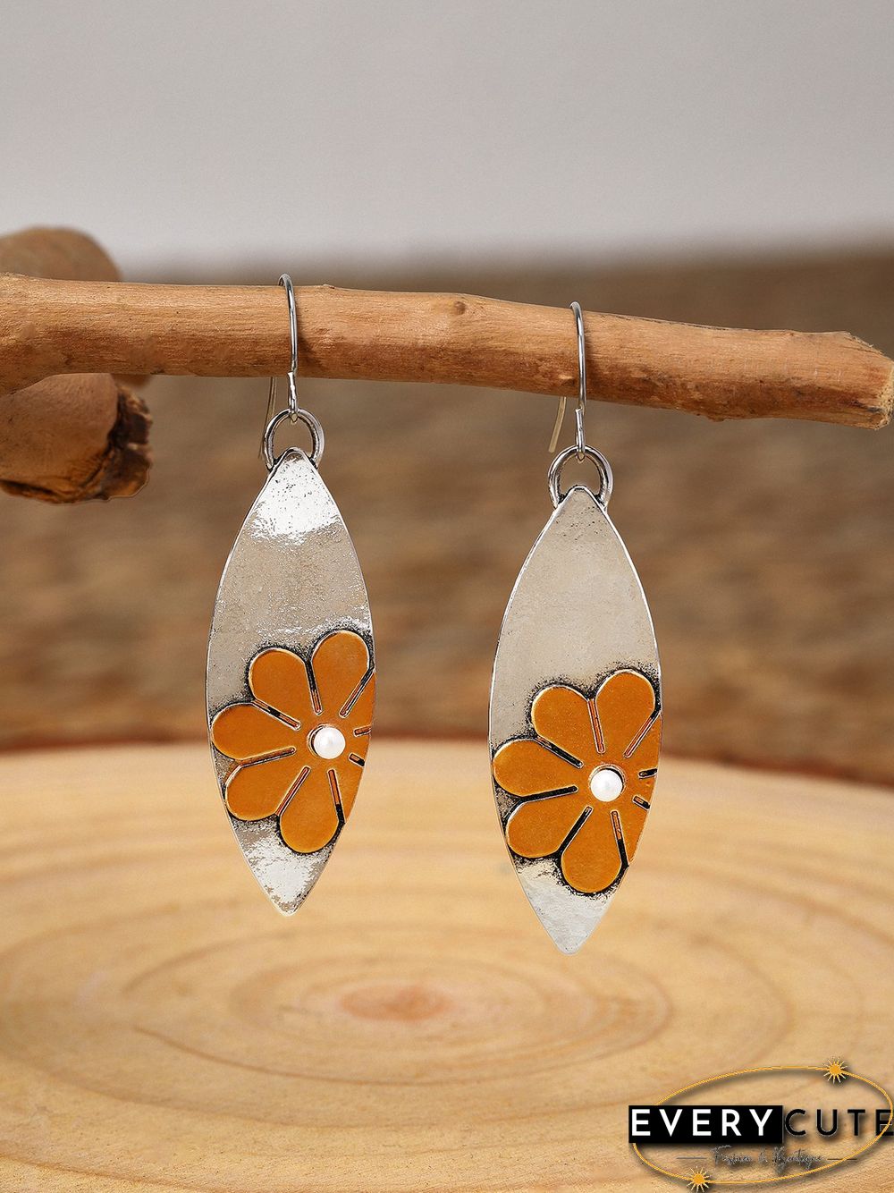 Vintage Flower Alloy Earrings