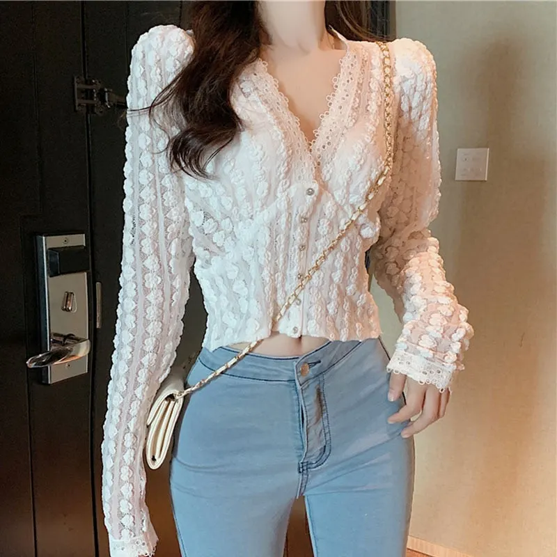 2021 Spring New Korean Style Short White Lace Shirt Women V-neck Long Sleeve Cardigan Vintage Women Blouses Elegant Blusas 11841