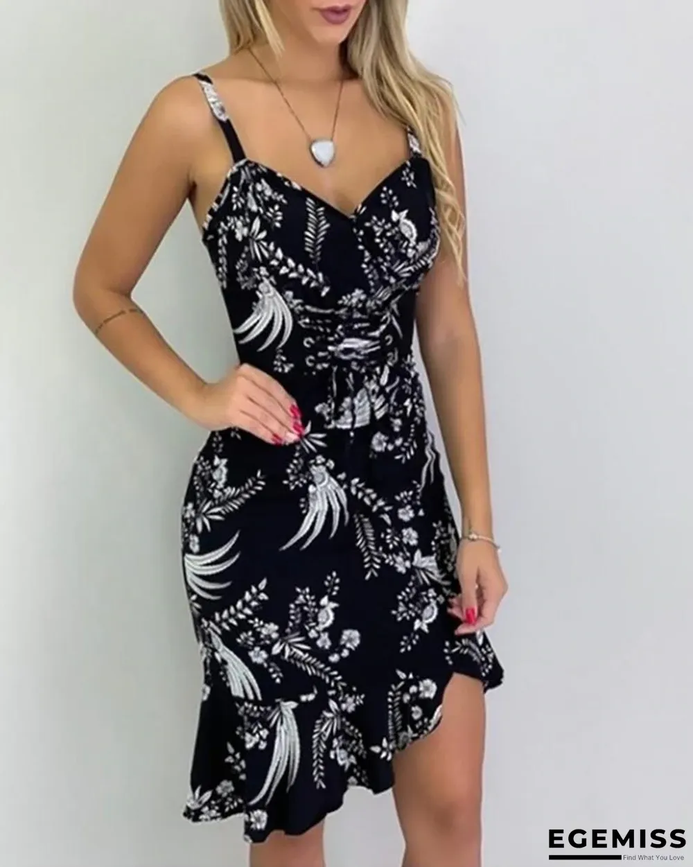 V-neck Print Eyelet Lace-up Ruffles Dress | EGEMISS
