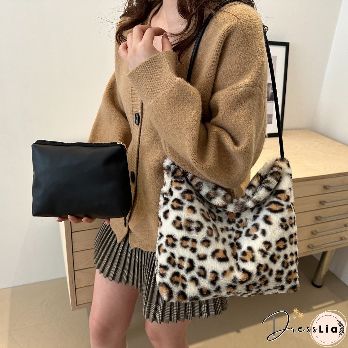 Leopard Furry Shoulder Bag