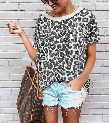 Leopard Print Raglan Sleeve T-shirt