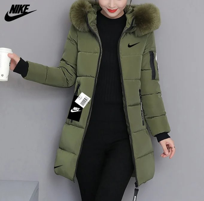 Nike puhovka z dolgim ​​ovratnikom