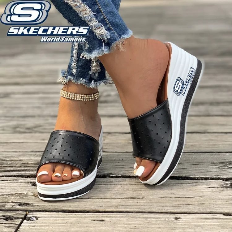 &Uacute;J SKECHERS 2024 ORTOP&Eacute;D SZAND&Aacute;L