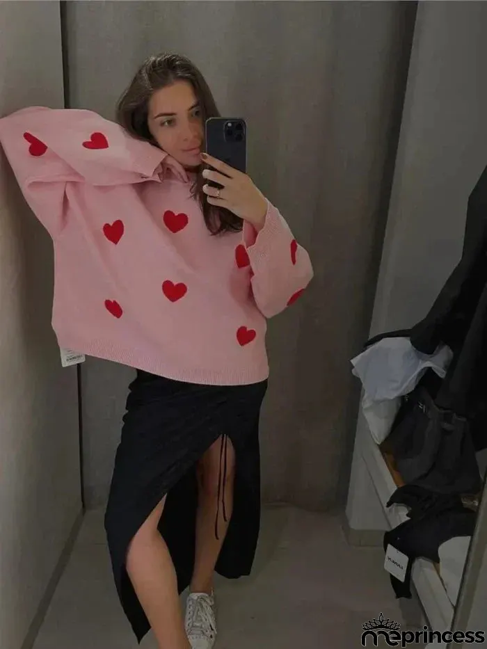 Fashionable and Effortless general Pullover