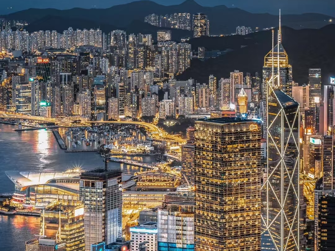 3 Days in Hong Kong & Macau: Culture, Skylines & Culinary Delights