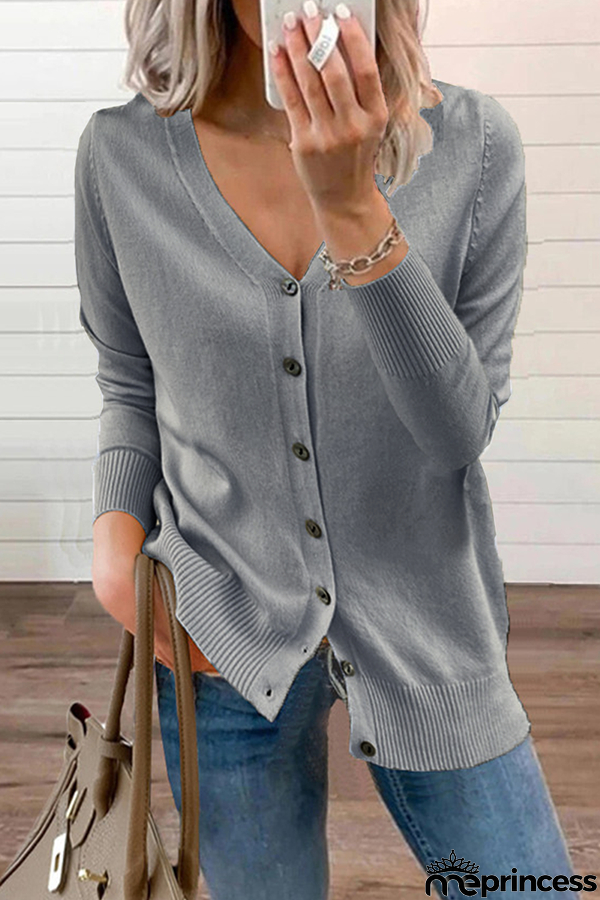 Simple and Stylish Cardigan