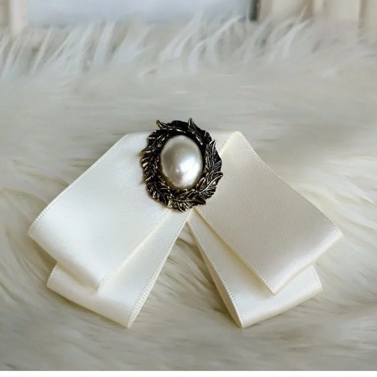 Hand-made Bow Tie Ladies Unisex Banking Stewardess Student Performs Career Korean White Shirt Black Bowtie Classic Trendy Gifts