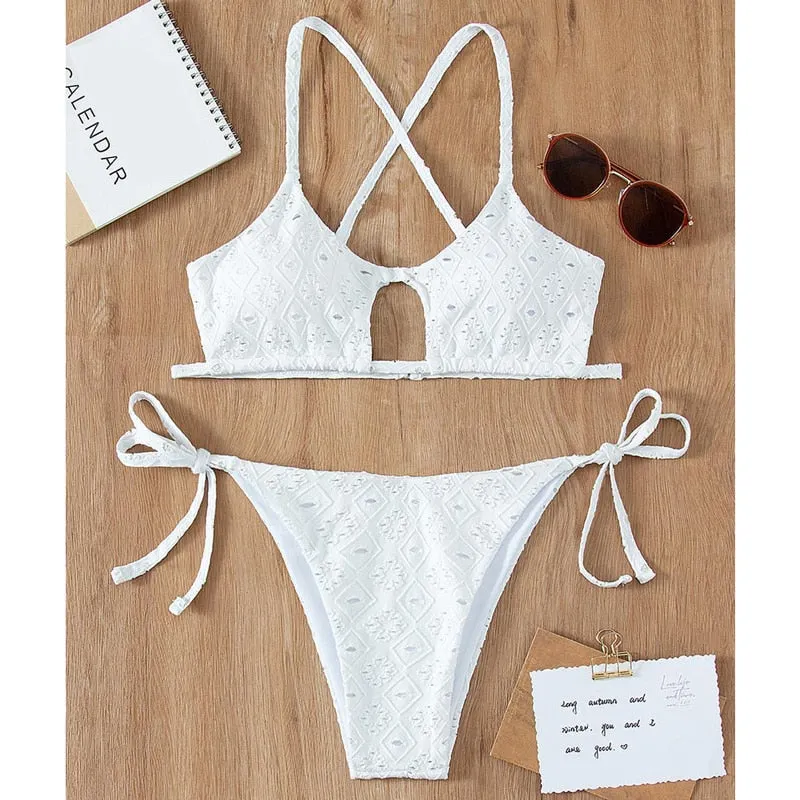 White Color Bikinis Bandeau Swimwear Women Swimsuit Sexy Ruffles Bikini Set Thong Beachwear Summer Bath Suit Hollow Out Biquini