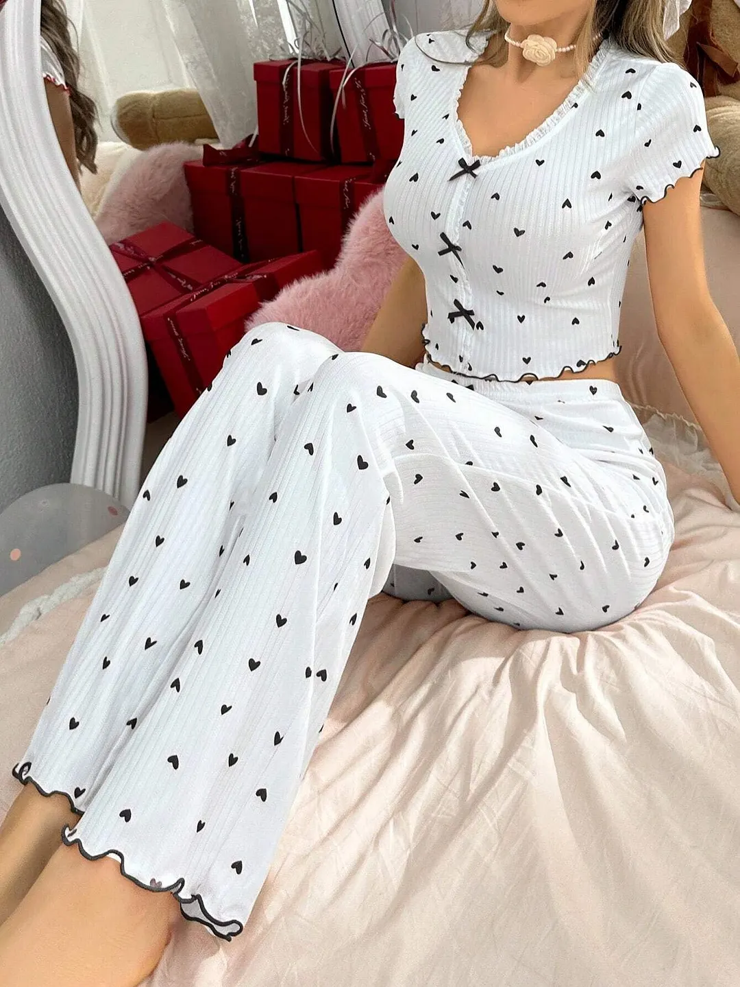 Churchf Hot Sales Of Printed Home Clothes Rolls Love V Collar Long Sleeves Pajamas Women Can Wear Trousers Two Sets