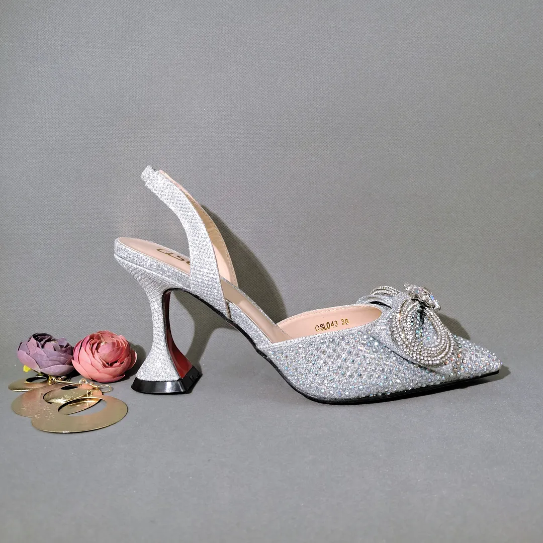 QSGFC 2022 Popular pointed Full of diamonds and shiny shoes with bags, banquet shoes and bags, and friends party shoes with bags