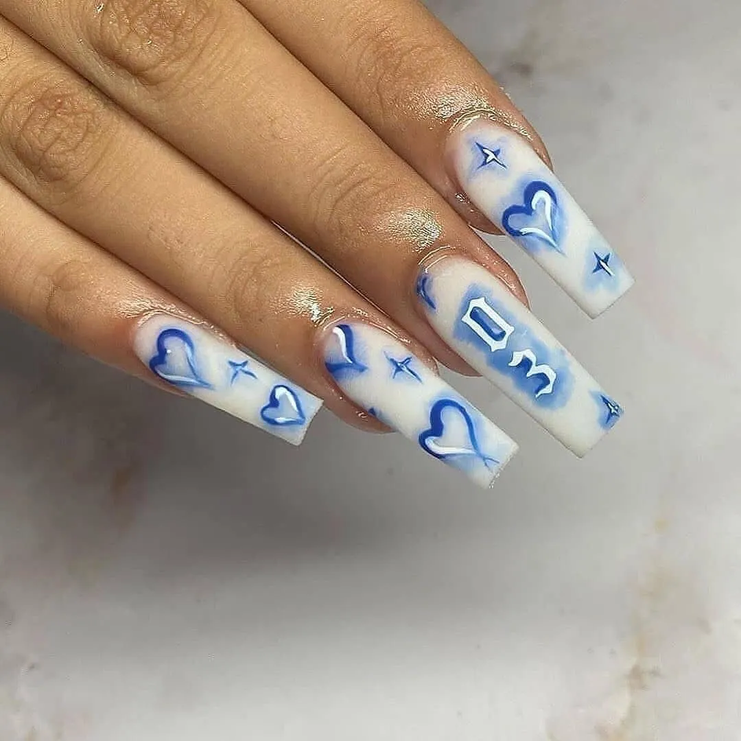 24Pcs Coffee Color With Grids Heart Designs False Nail Full Cover Fake Nails with Glue Detachable Wearable Manicure Nail Tips-Nail Inspo