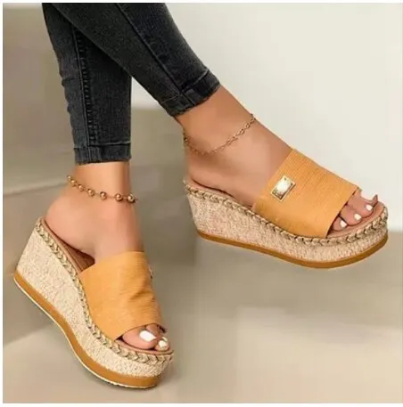 Fashion open toe sports sandals T-shaped buckle thick heel platform shoes 2020 women's summer flat casual shoes women's slippers