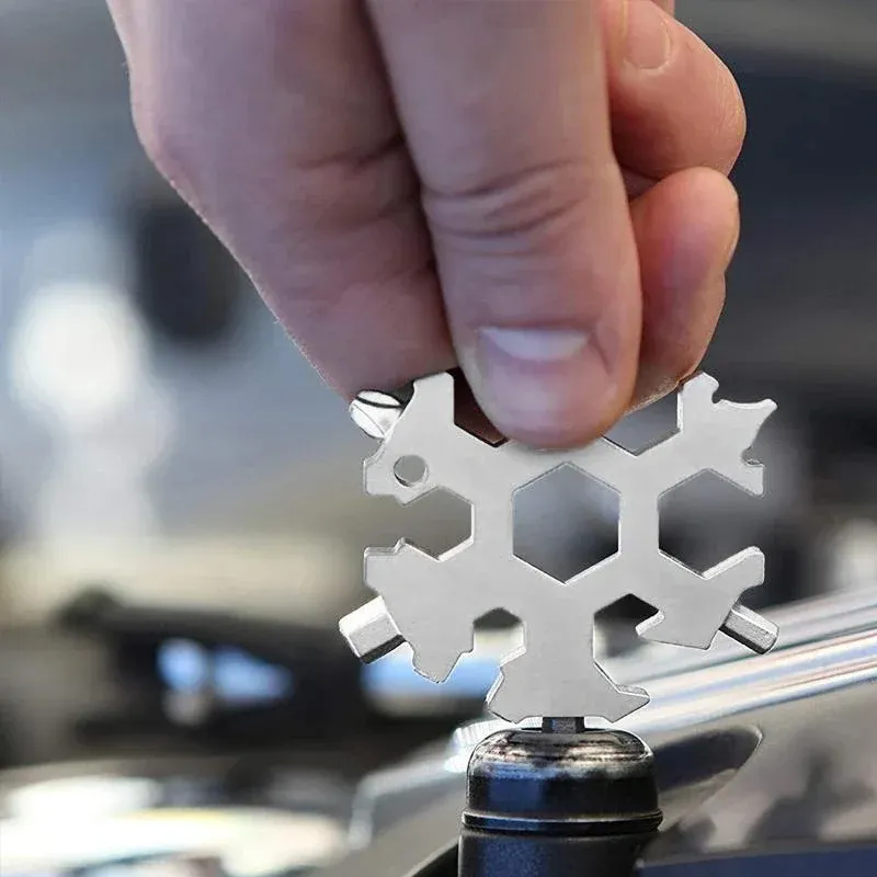 SAKER&reg; 18-in-1 Snowflake Multi-Tool