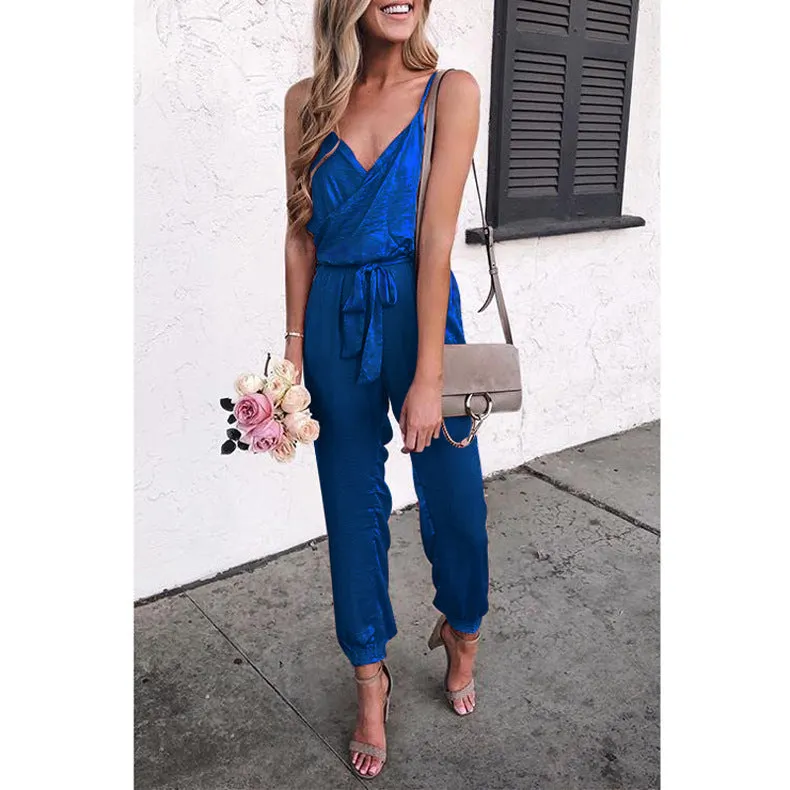 Solid color suspender belt jumpsuit