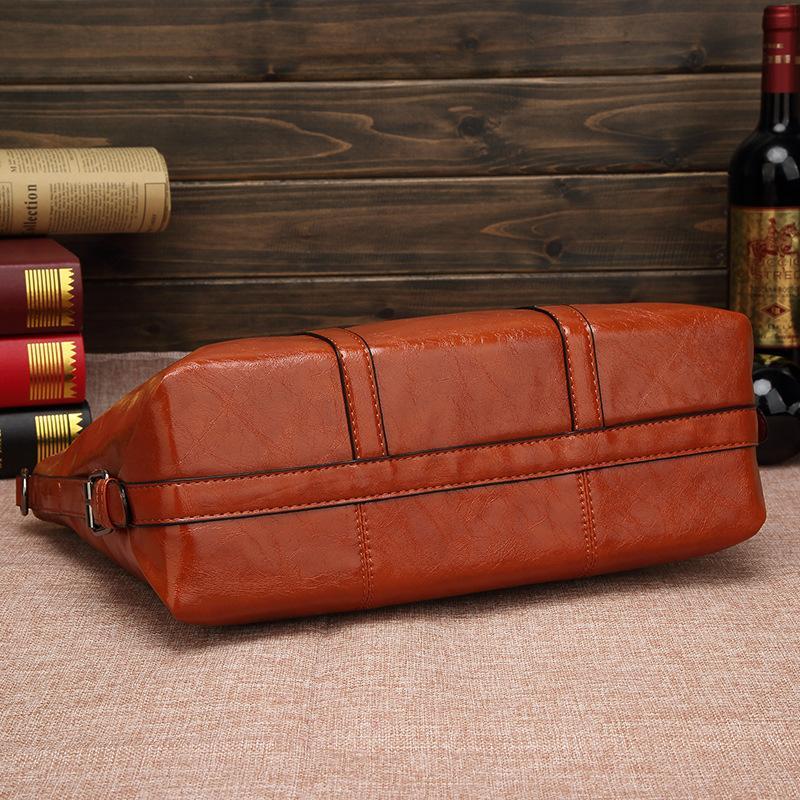 Vintage Oil Wax Locomotive Bag Women's Bag Fashion Ladies Shoulder Bag
