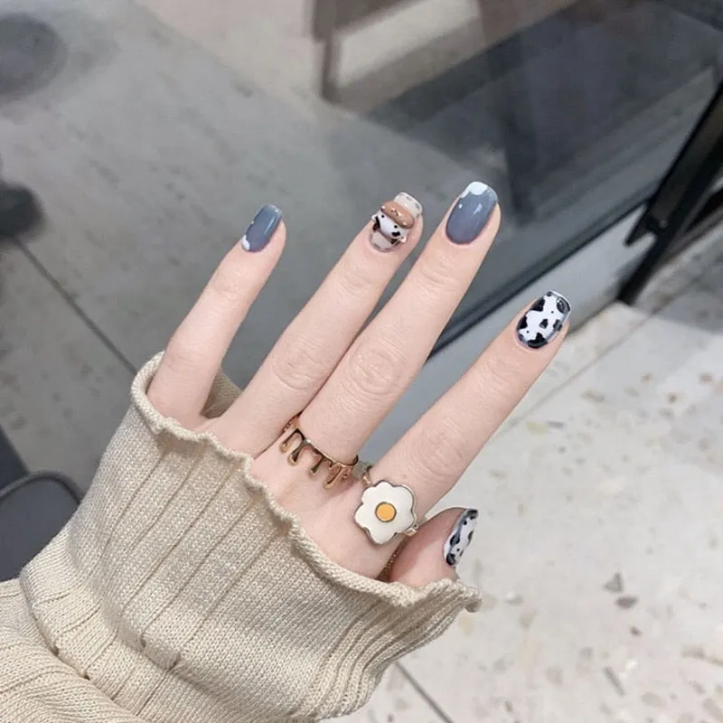 24Pcs false nails with designs cow and Blue Color cut design Fake Nail Shiny Gold Foil  artificial nails with glue for girls-Nail Inspo
