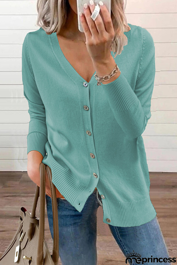 Simple and Stylish Cardigan