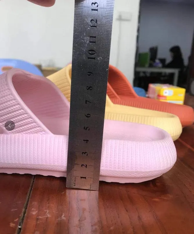 Man Women Slipper Quick-Drying Thickened Non-Slip Sandals Thick Sole House Slippers Bathroom Footwear Summer Beach Sandal