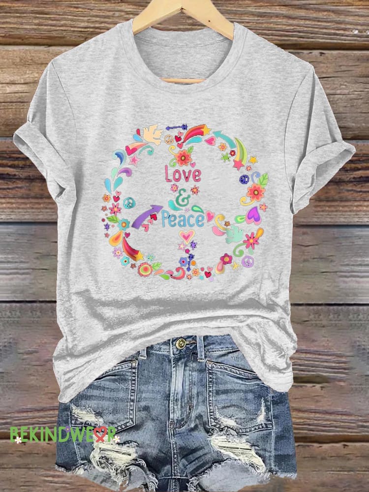 Peace and Love Wreath Print Casual Round Neck Short Sleeve T-Shirt White / S