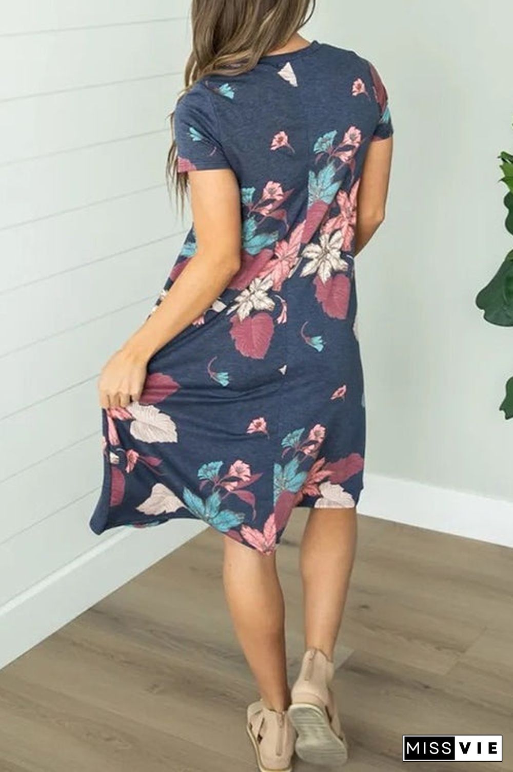 Floral O Neck Pockets Midi Dress