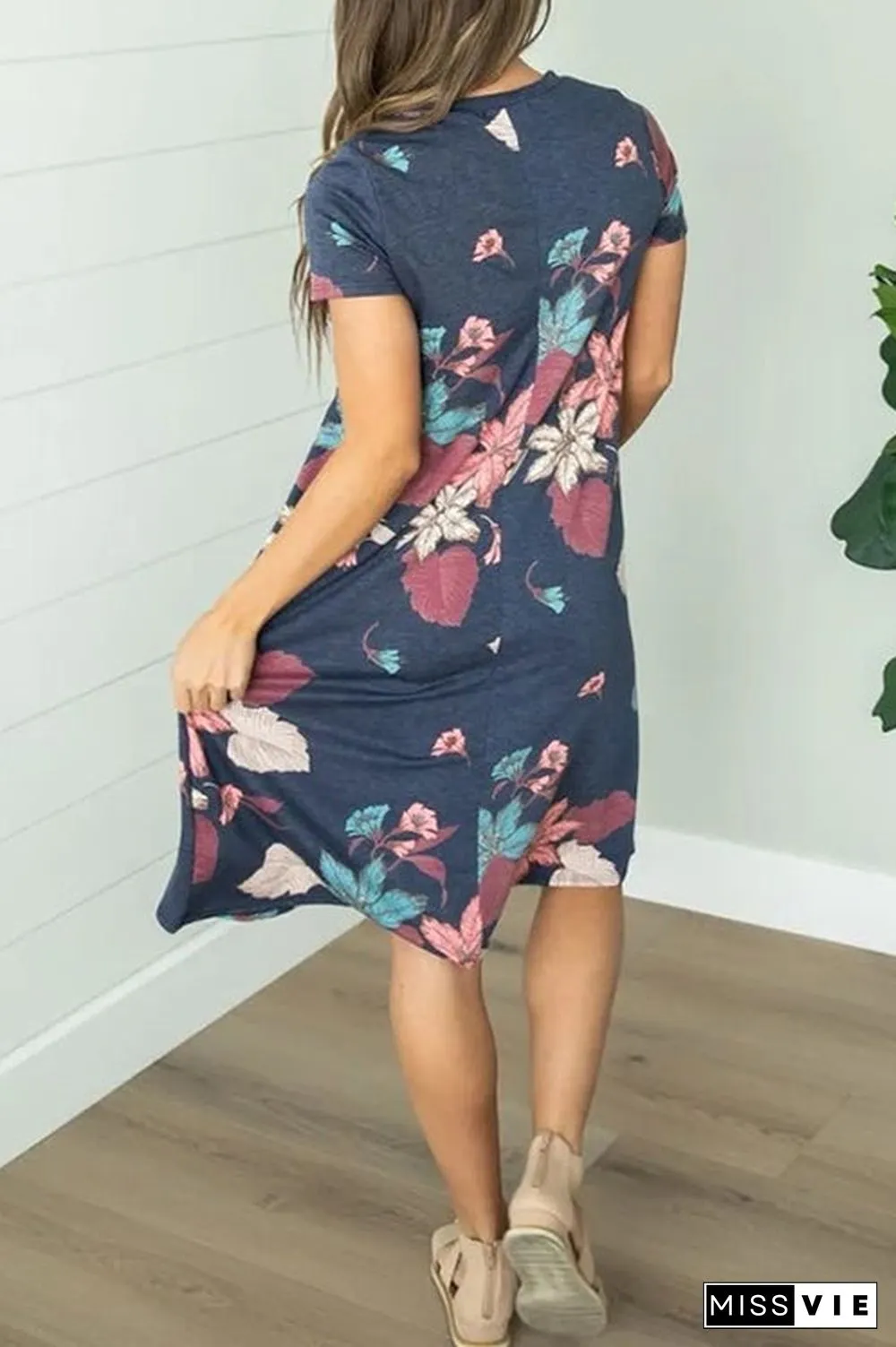 Floral O Neck Pockets Midi Dress