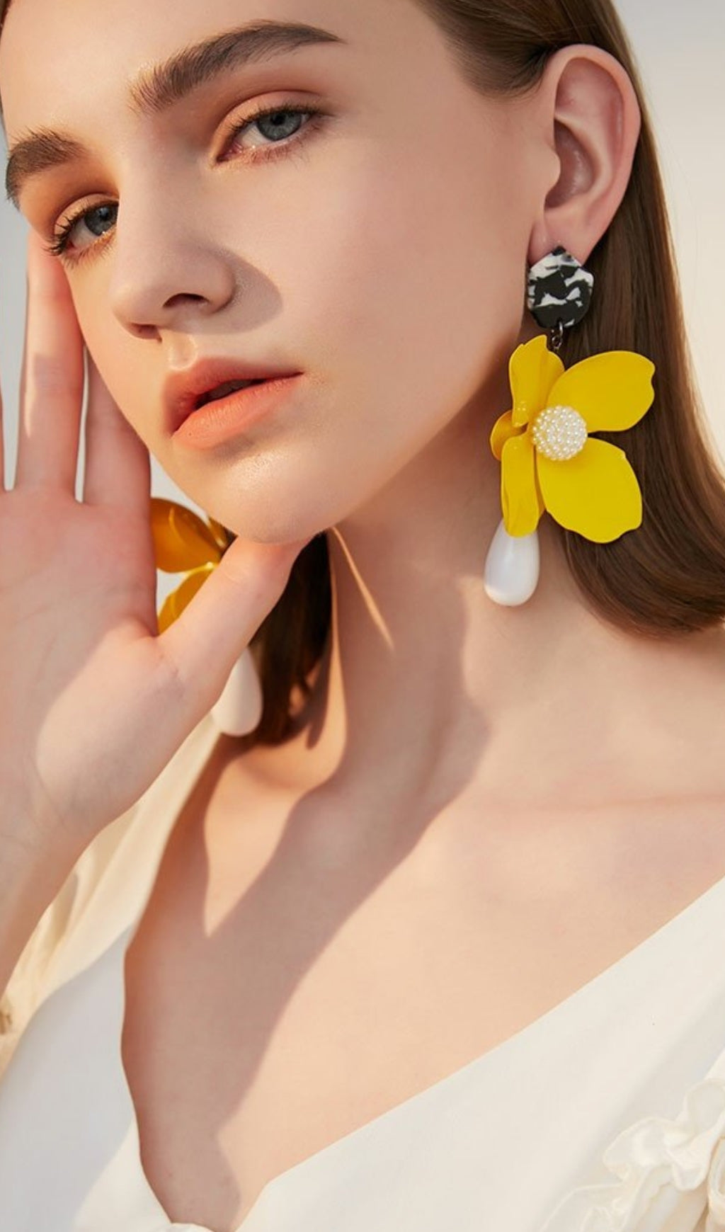 Fashionslee WomenAyana Yellow Flower Pearl Earrings