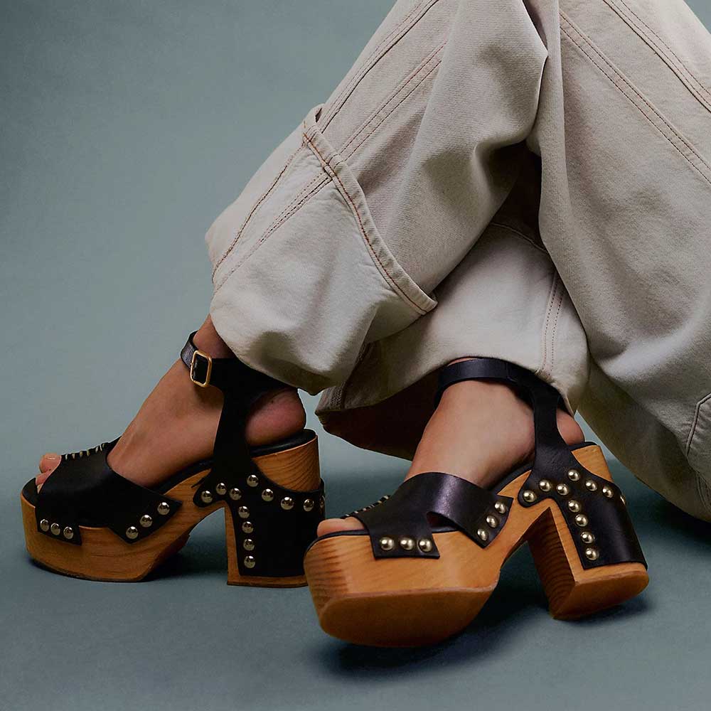 Black Round Toe Chunky Heel Studded Ankle Strap Platform Sandals Nicepairs