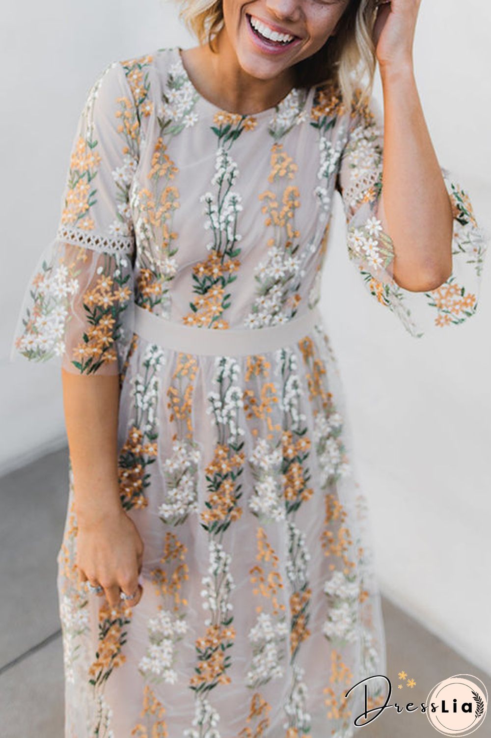  Sleeveless Bloom Embroidered Dress