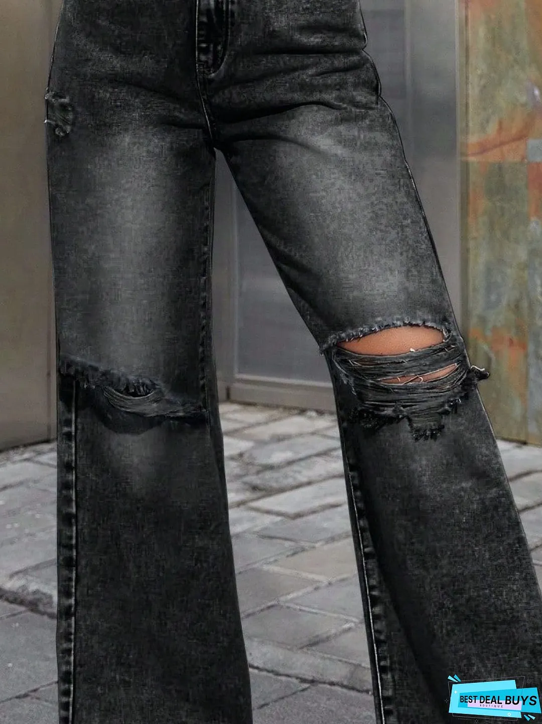 Distressed Wide Leg Jeans with Pockets