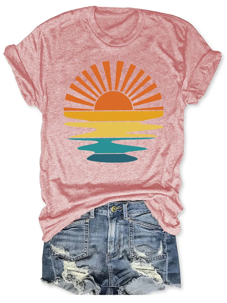 Retro Sunset Rays Wavy T-shirt