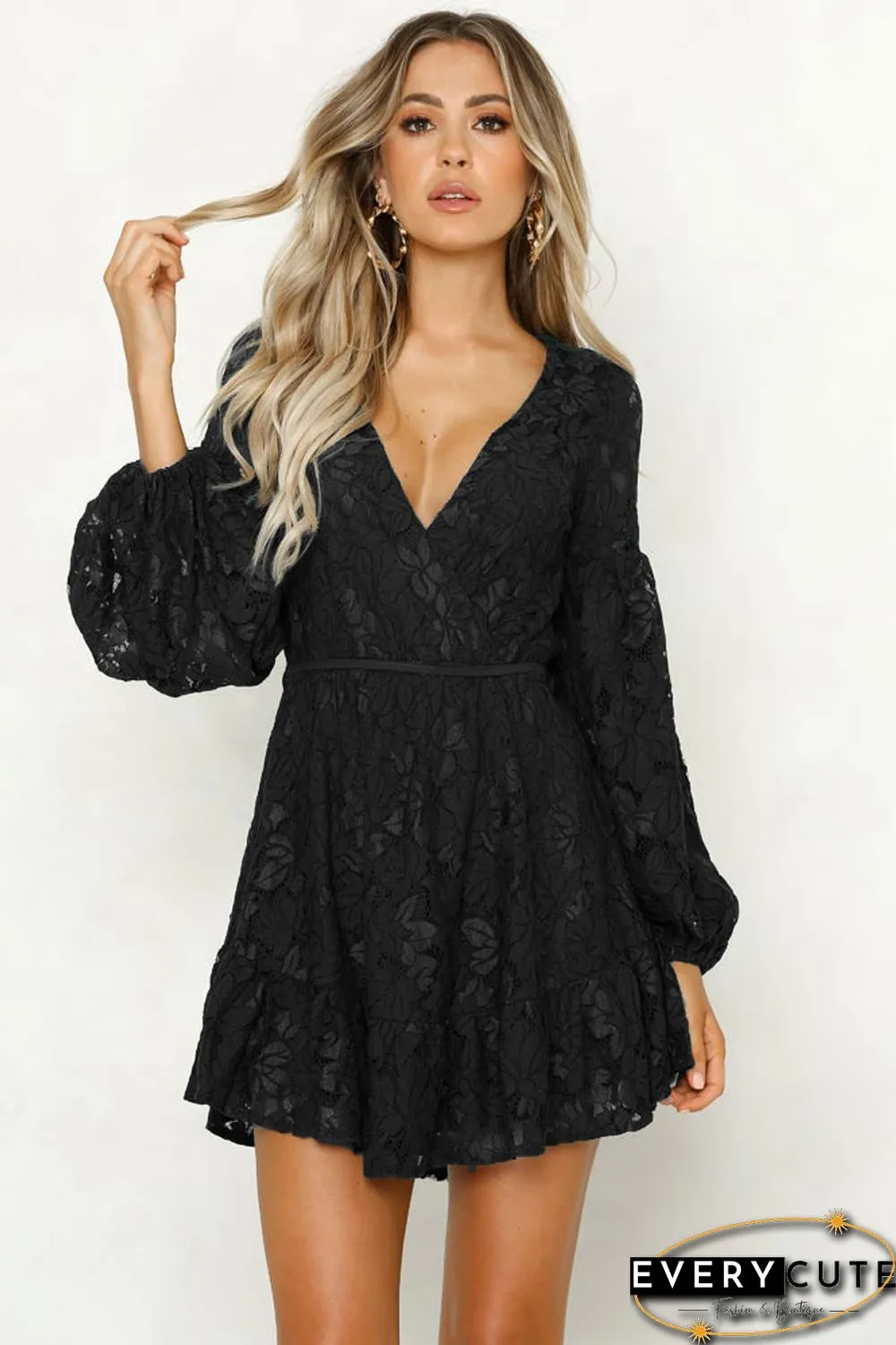 Sexy Backless V-Neck Balloon Sleeve Lace Dress