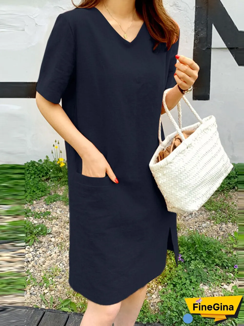 Solid Slit Hem Pocket V-neck Short Sleeve Dress