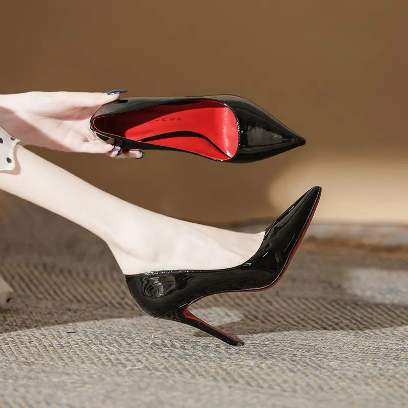 Breakj Breakj Shoes On The Bed Of Ultra-High Women's Fine Heel 2025 Spring And Autumn New Black Red 10 Cm Large-Size Tip Single Shoes