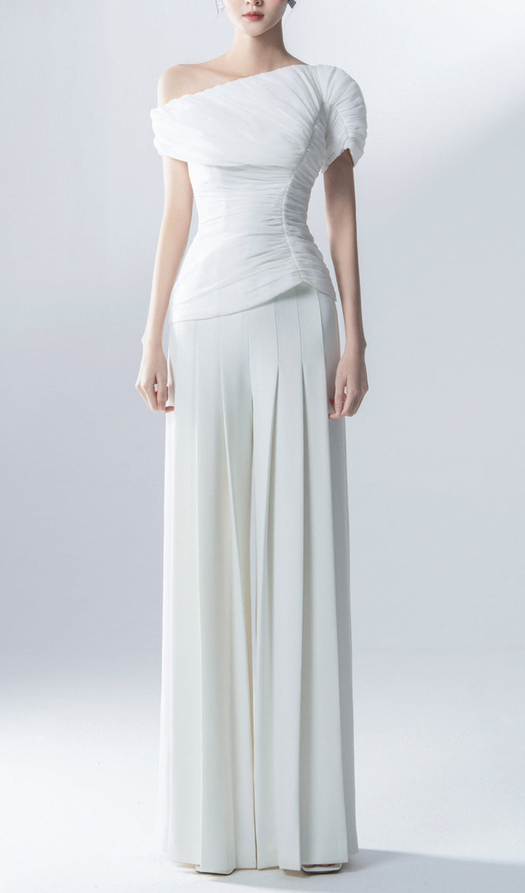 Aviva White Feather Pleated Two-Piece Suit Flowering Girl